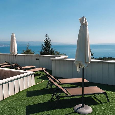 Apartment Lui With Rooftop Swimming Pool Icici Exterior photo