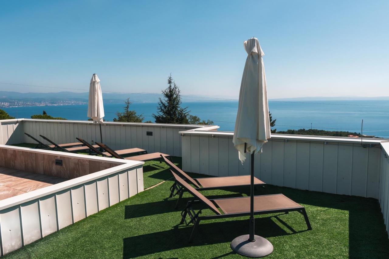 Apartment Lui With Rooftop Swimming Pool Icici Exterior photo